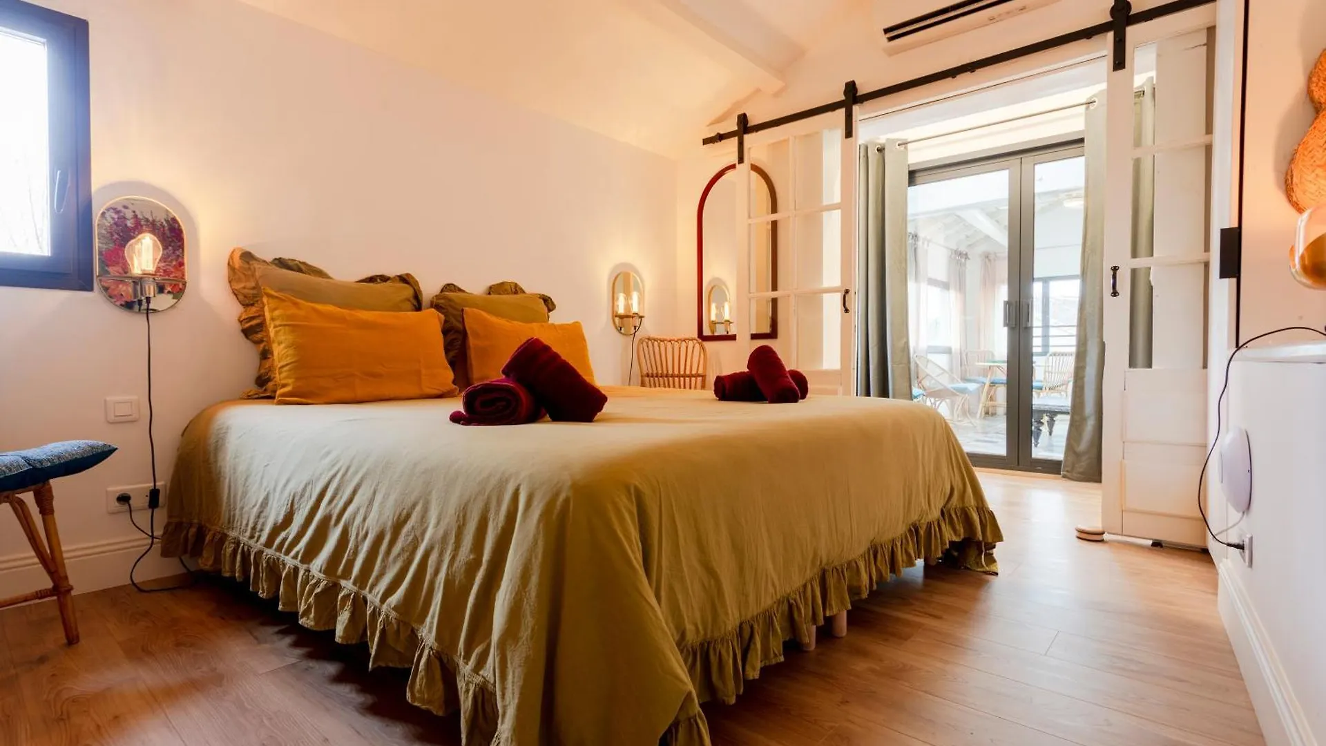 Сasa de vacaciones Le 9 Victor Hugo Vue Sur Les Toits, Loft Triplex Avec Terrasse, Intra Muros Saint-Rémy-de-Provence