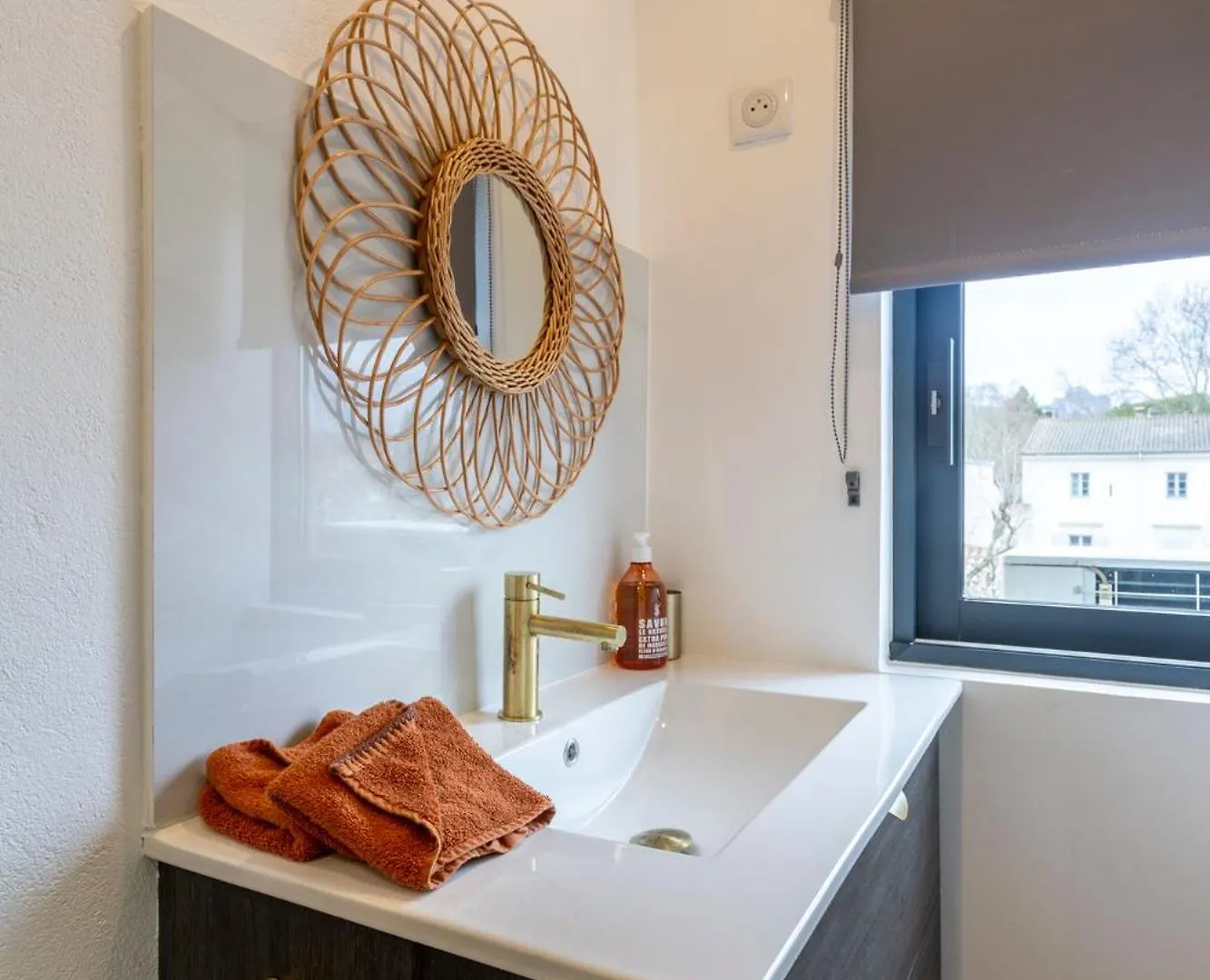 Le 9 Victor Hugo Vue Sur Les Toits, Loft Triplex Avec Terrasse, Intra Muros Saint-Rémy-de-Provence