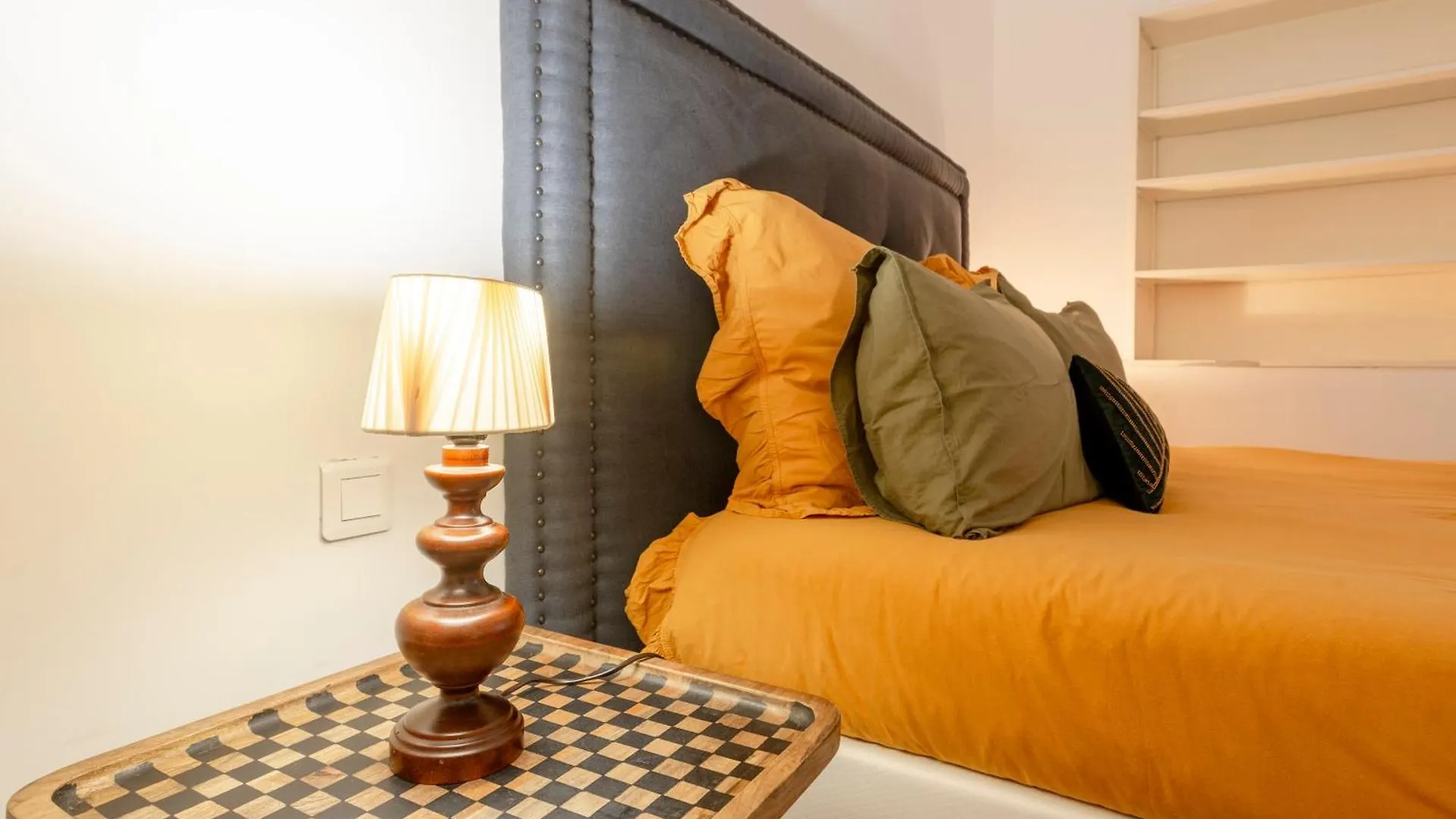 Le 9 Victor Hugo Vue Sur Les Toits, Loft Triplex Avec Terrasse, Intra Muros Saint-Rémy-de-Provence Casa vacanze